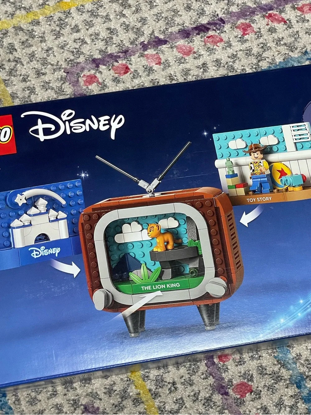 LEGO Disney Classic Animation Scene TV Set - Disney - Toy Story - Lion King
